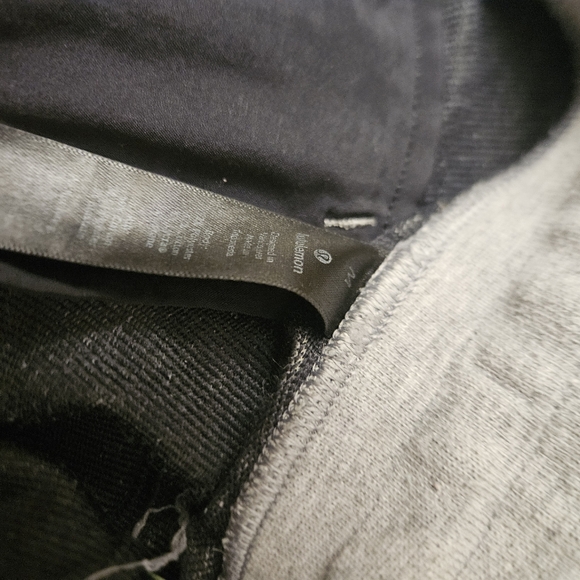 Lululemon joggers medium light Grey - Picture 4 of 4